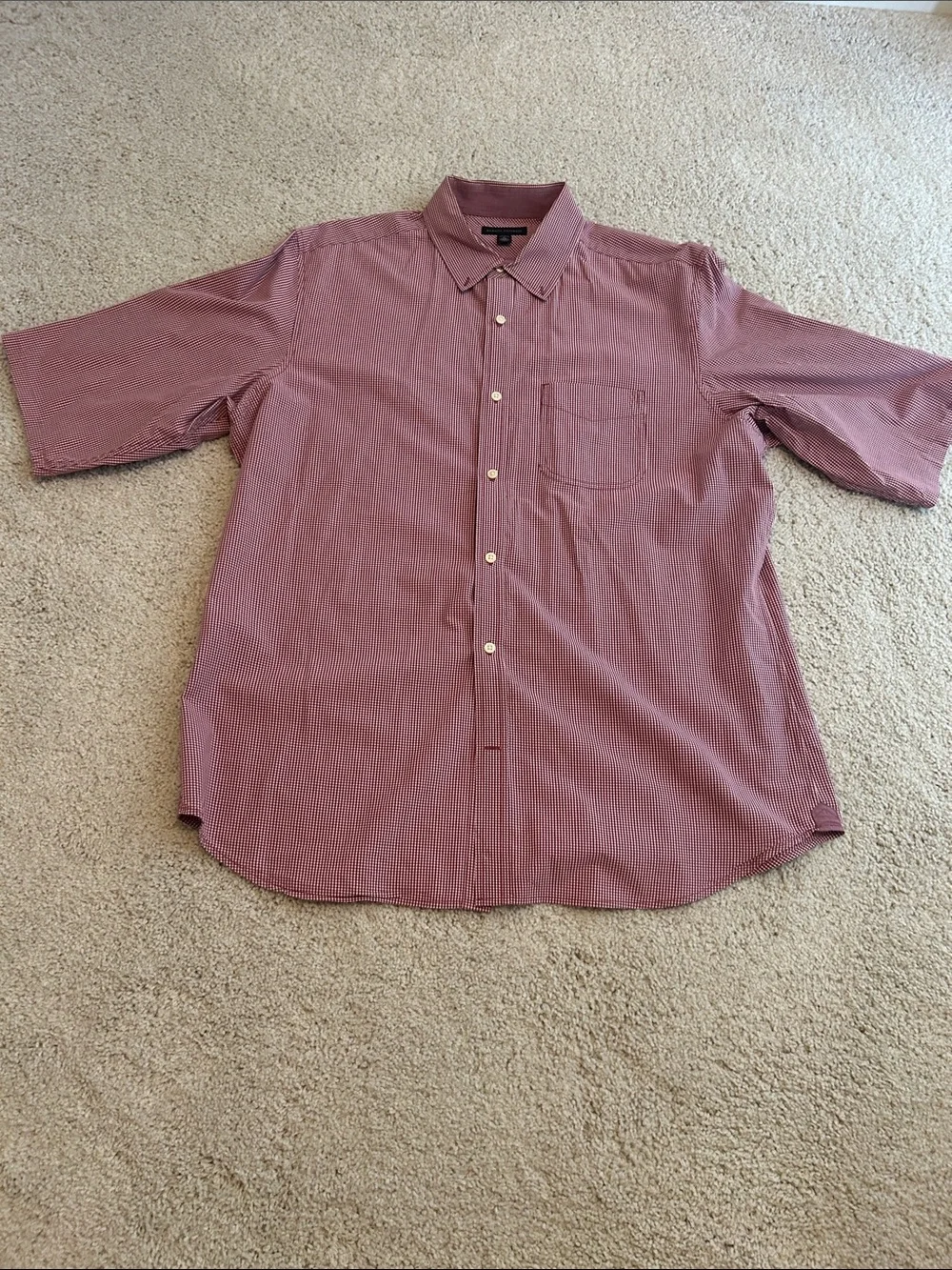 Banana Republic Short-Sleeve Button-Down Shirt - Burgundy Check